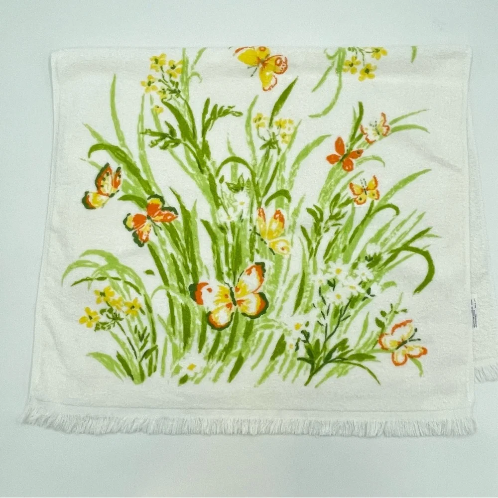 Vintage Bath Towel Butterfly Flowers Floral Kitsch Retro White‎ Green Terrycloth